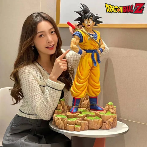 Dragon Ball Figure: Super Saiyan Goku Cloud Figurine