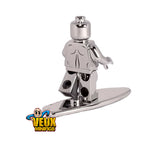 Minifigura de surfista de prata cromada personalizada